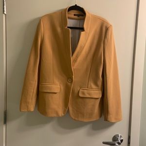 Gibsonlook camel lined sweater blazer.